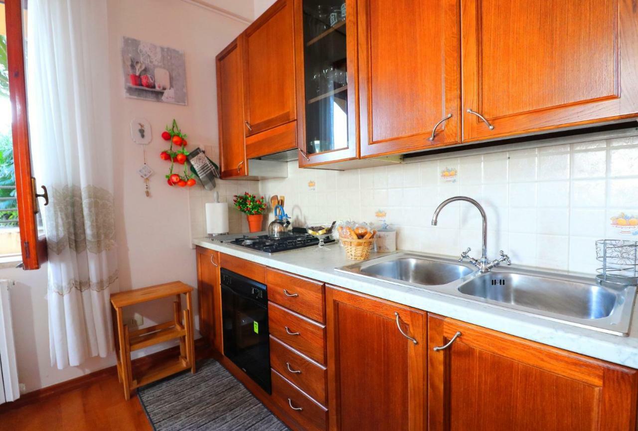 La Rosa Del Sud - De Vivo Realty Sorrento Apartment Bagian luar foto